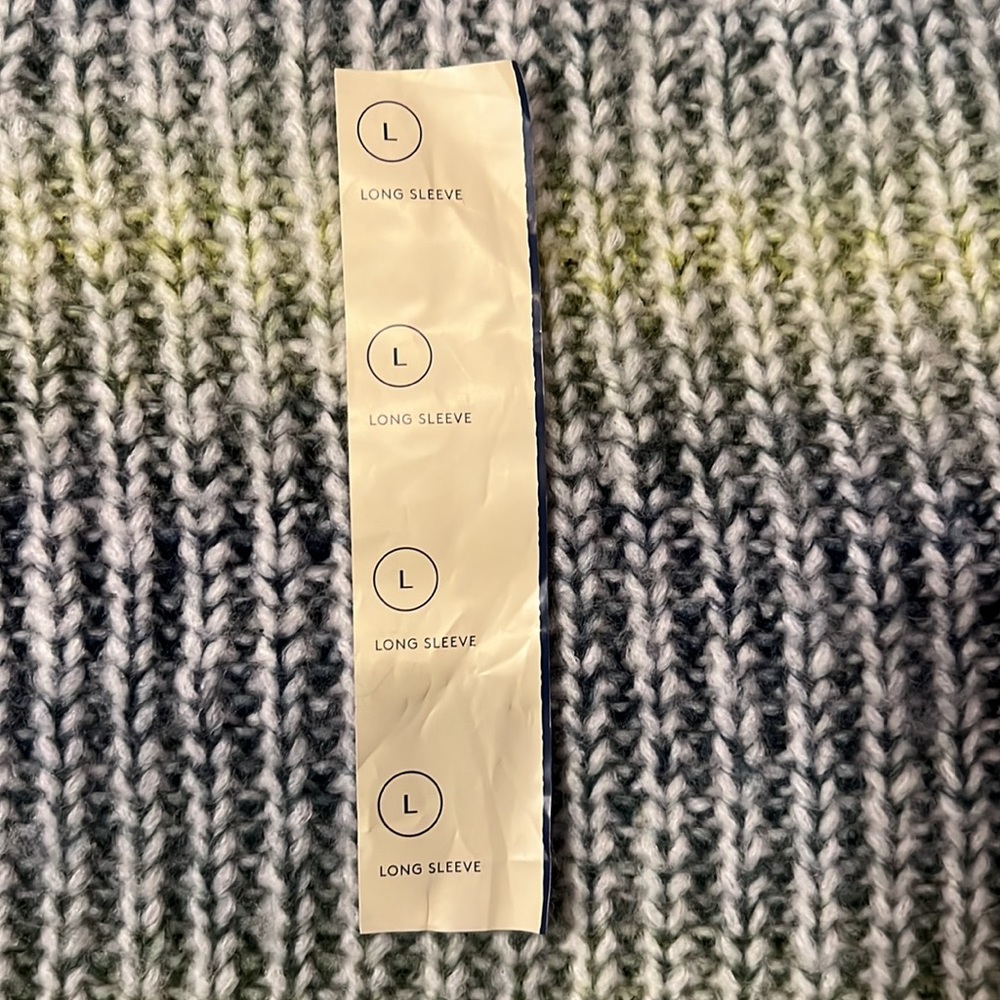 Universal Thread Sweater - Picture 3 of 5